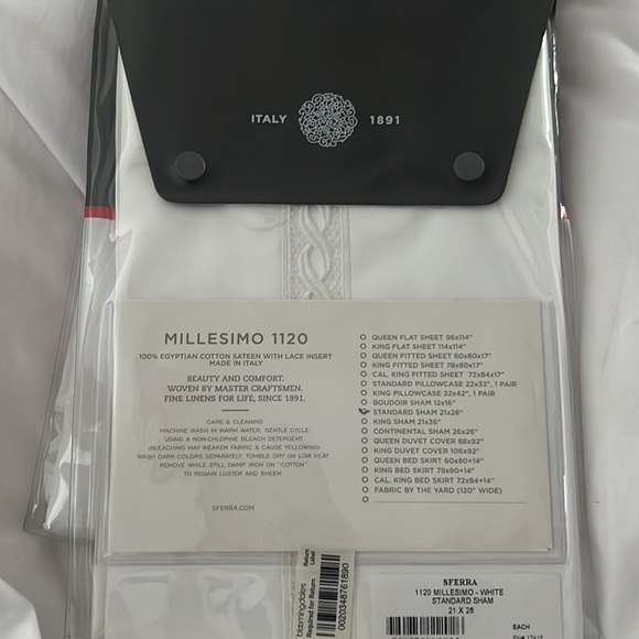 2 SFERRA STANDARD SHAMS BRAND NEW IN WHITE 21x26 - Picture 2 of 7